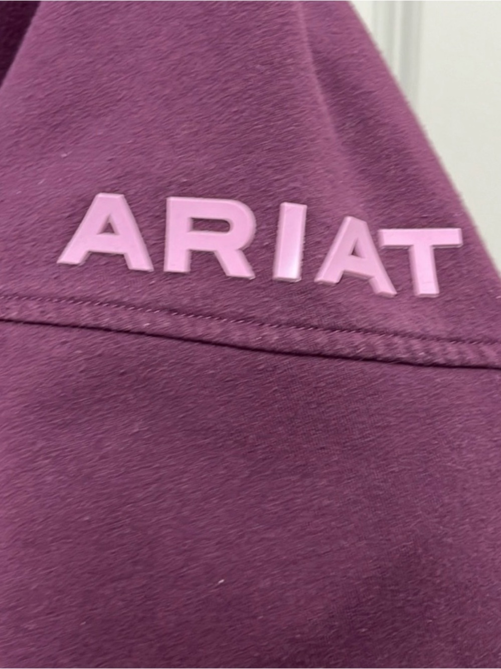 Ariat Womens Purple Largo Zip
Sweatshirt - size small - Picture 5 of 8